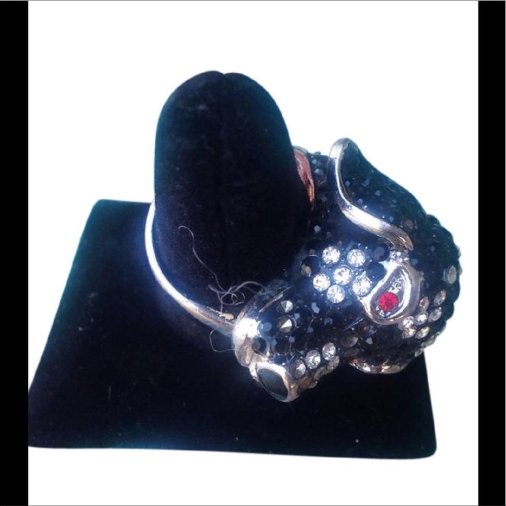 golden retriever large black crystal ring size 8